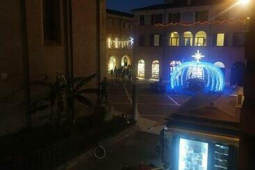 تختخواب و صبحانه Il Duomo
