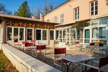 هتل Auberge Du Port