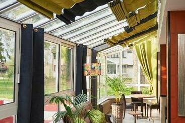هتل Auberge Du Port
