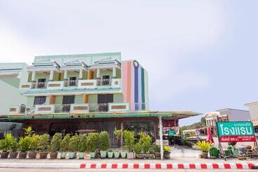 هتل Oyo 75314 Mountain Beach