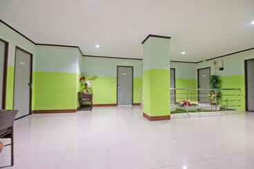 هتل Oyo 75314 Mountain Beach