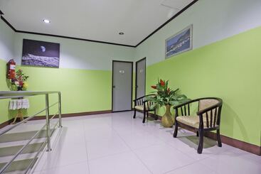 هتل Oyo 75314 Mountain Beach