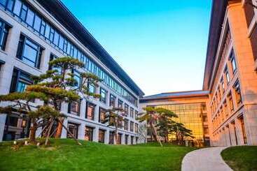 هتل Xi An International Convention Center