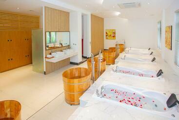 Ivory Villas And Resort
