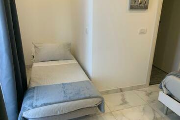 پانسیون Capitani Guest House