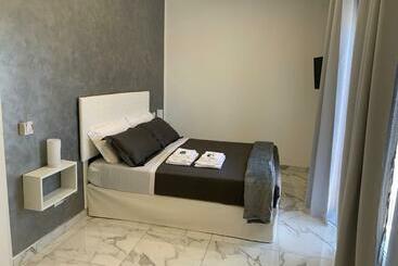 پانسیون Capitani Guest House