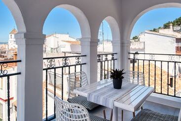 Olive & Ivy Guest House - Canillas de Aceituno