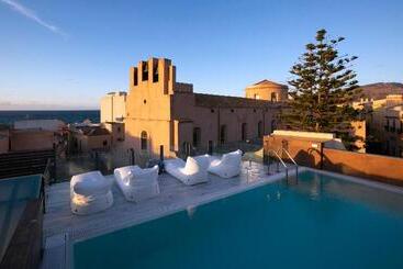 Azzoli Trapani  Apartments&skypool  Adults Only