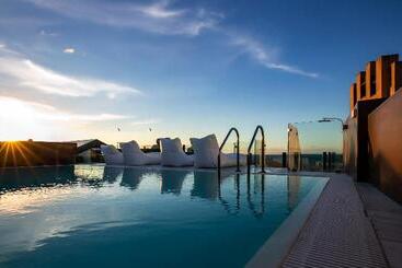 Azzoli Trapani  Apartments&skypool  Adults Only