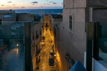 Azzoli Trapani  Apartments&skypool  Adults Only