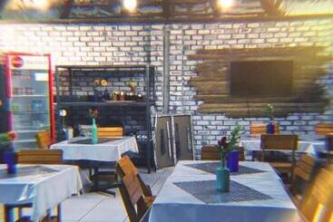 تختخواب و صبحانه Greenhill Chalets Grootfontein