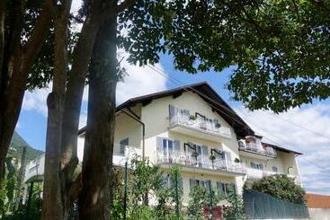 تختخواب و صبحانه Haus Jablonsky