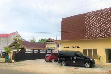 هتل Reddoorz Near Gedung Kesenian Palopo