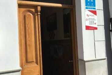 پانسیون Hostal Ana