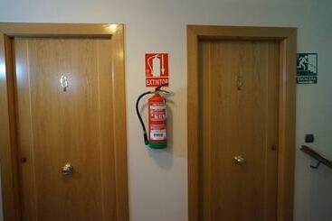 پانسیون Hostal Ana