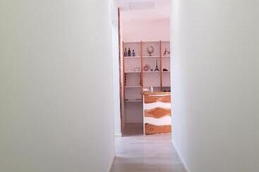 El Hostel & Co