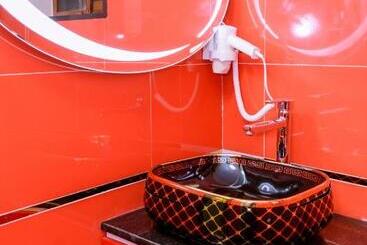 هتل Hôtel La Principauté Douala Bonapriso