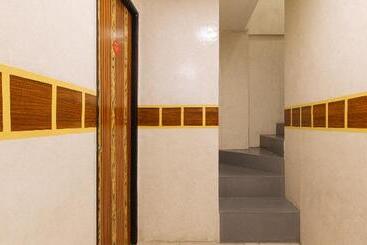 Отель Reddoorz @ Piy Margal Sampaloc Manila
