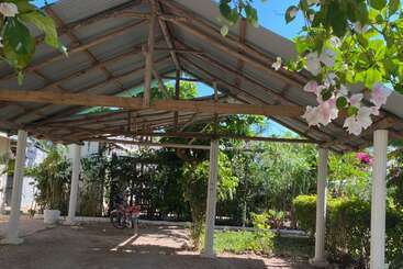 هتل Shamba Village