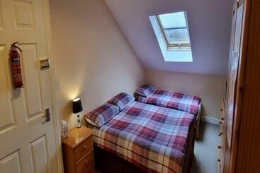 پانسیون Town House B & B