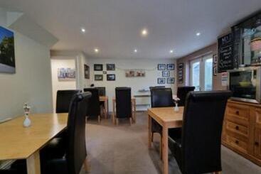 پانسیون Town House B & B