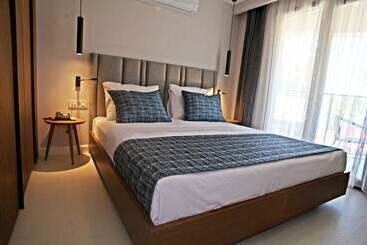 Queen Residence & Apart