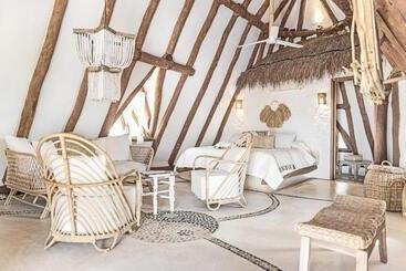 Casa Las Tortugas Petit Beach Hotel & Spa