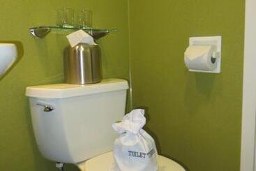 Отель 7 Springs Inn & Suites