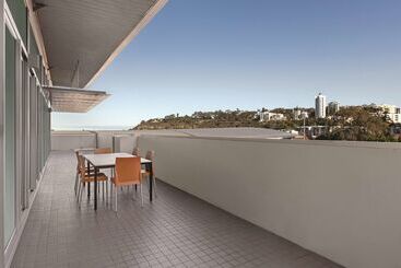 Adina Apartment Hotel Perth