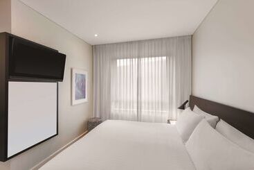 Adina Apartment Hotel Perth