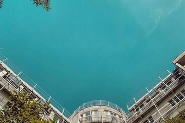Hotel Awa