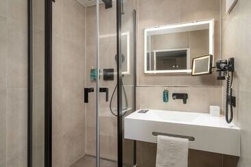 Hotel Awa