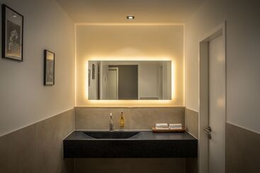 Hotel Awa