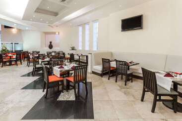 هتل Baymont Inn And Suites Lazaro Cardenas