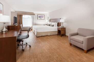 هتل Baymont Inn And Suites Lazaro Cardenas