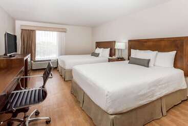 هتل Baymont Inn And Suites Lazaro Cardenas