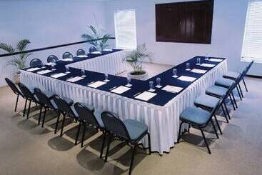 هتل Baymont Inn And Suites Lazaro Cardenas