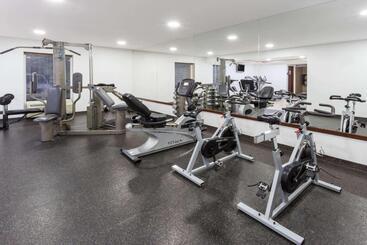 هتل Baymont Inn And Suites Lazaro Cardenas