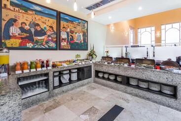 هتل Baymont Inn And Suites Lazaro Cardenas
