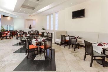 هتل Baymont Inn And Suites Lazaro Cardenas