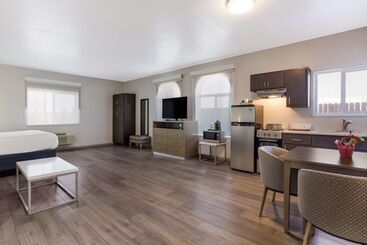 هتل Best Western Grants Inn