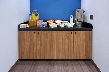 هتل City Express By Marriott Saltillo Norte