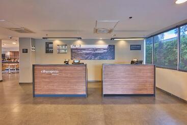 هتل City Express By Marriott Saltillo Norte