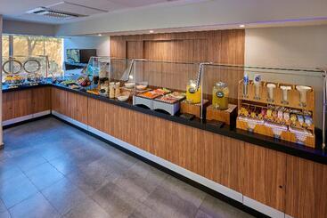 هتل City Express By Marriott Saltillo Norte
