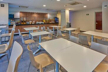 هتل City Express By Marriott Saltillo Norte