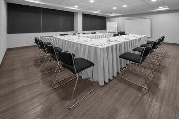 هتل City Express By Marriott Saltillo Norte