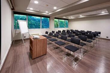 هتل City Express By Marriott Saltillo Norte
