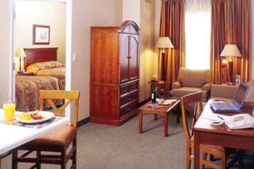 هتل Voco Saltillo Suites, An Ihg