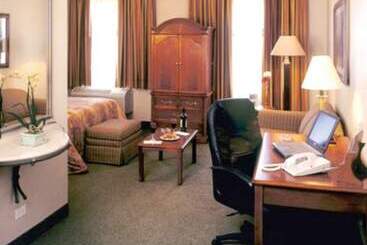 هتل Voco Saltillo Suites, An Ihg