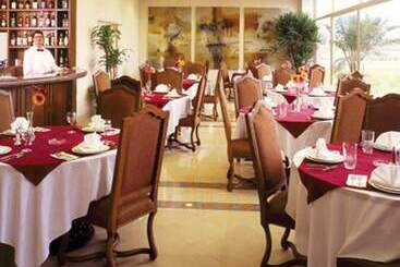 هتل Voco Saltillo Suites, An Ihg